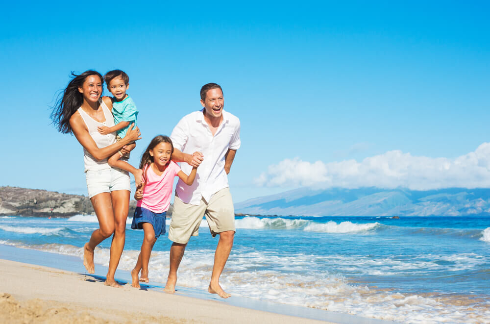 Picture of family enjoying fun things to do on Marco Island